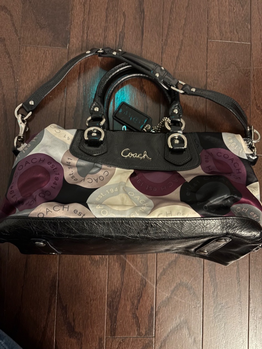 Handbag - Picture 2 of 4